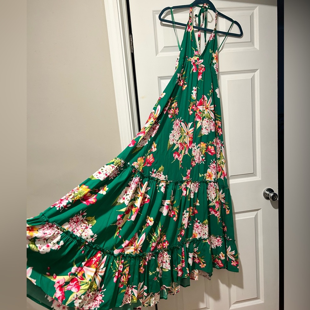 NWOT Green Floral Print Deep V Halter Maxi Dress Size Medium - Picture 2 of 16